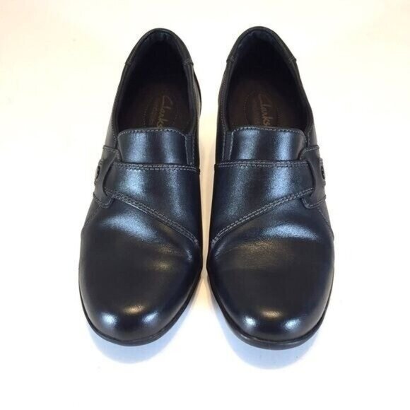 Clarks Womens Ingalls Geneva Black Leather Ankle Bootie Heeled Loafers size 7.5 - Picture 2 of 8